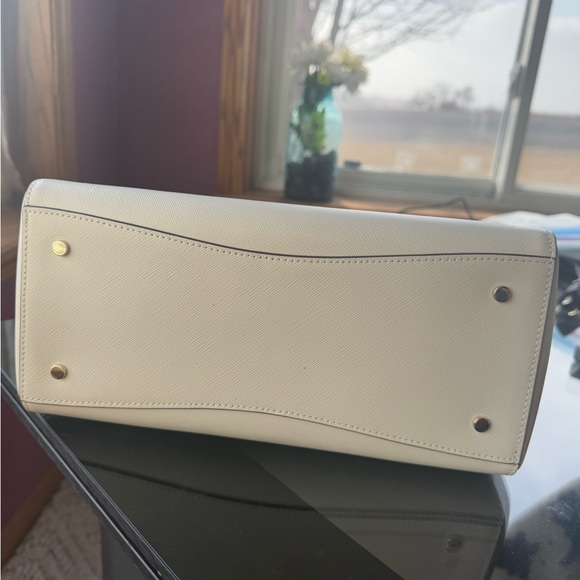 Kate Spade Staci Medium Tote BRAND NEW!! - Picture 4 of 4